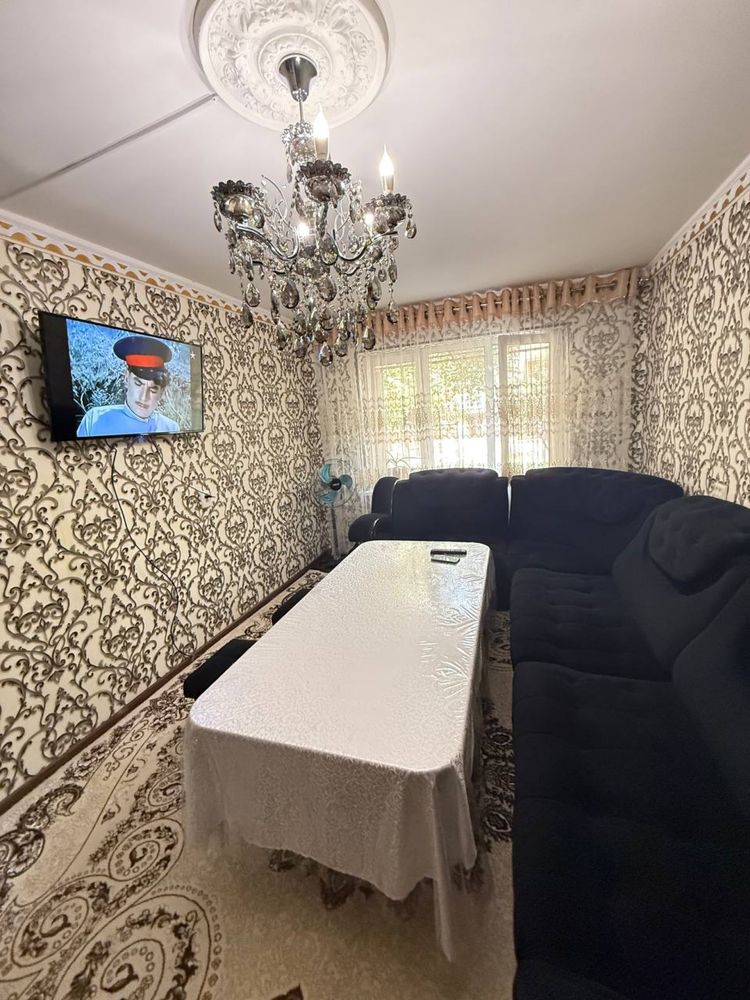 Srochna Zudlik bilan 1-etaj 2xonalik uy sotiladi.
