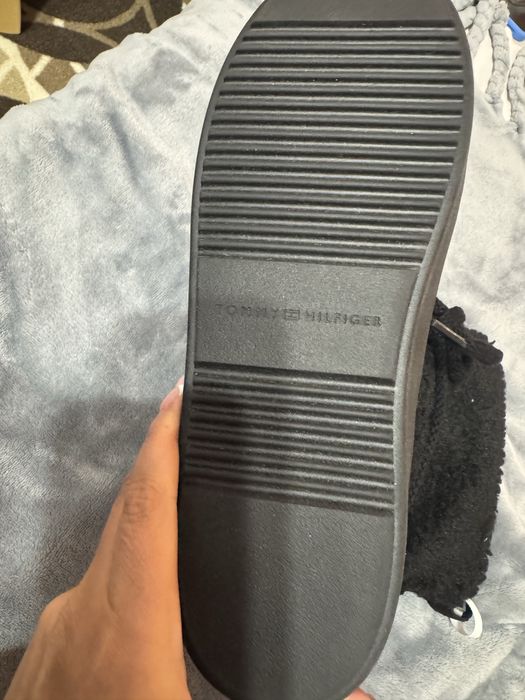 Апрески Tommy Hilfiger