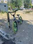 Bicicleta bmx aproape noua