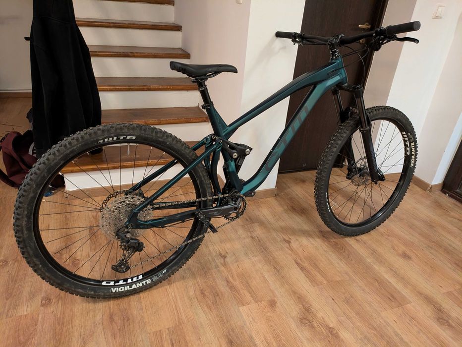 Bicicleta CTM SCROLL 29, Casca, Manusi