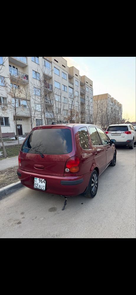 продам машину Toyoto Spacio