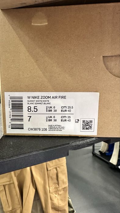 Nike Air Zoom Fire originali , noi la cutie ( marime 40 )