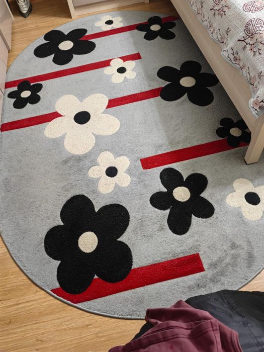 Продам ковер бу в хорошем состоянии Турция