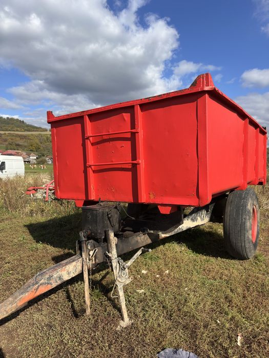 Remorca 6.5 tone basculabila