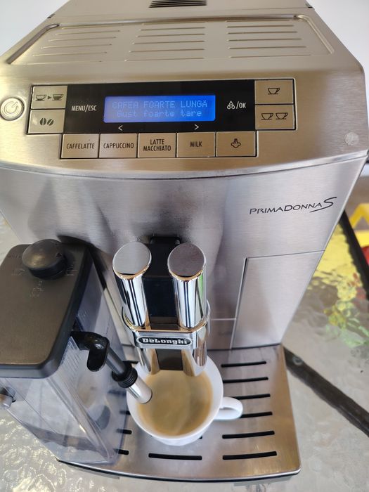 Vând expresor Delonghi PRIMADONNA S