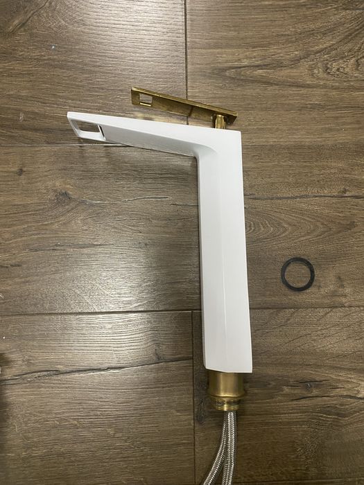 Baterie lavoar cu prindere pe blat