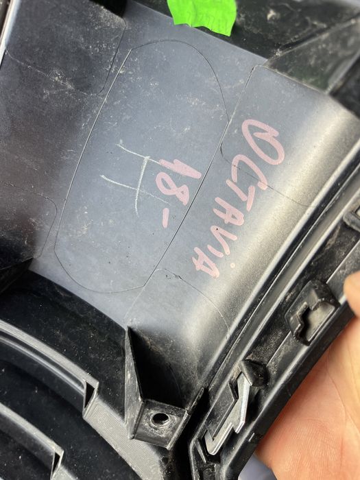 Решетка Skoda Octavia 2017-