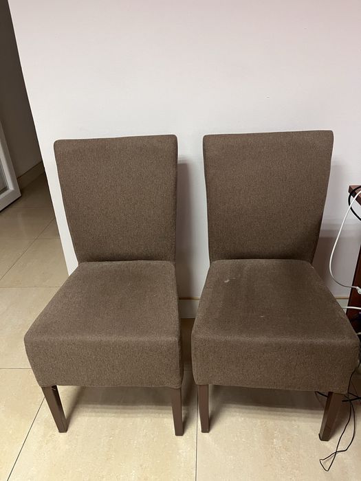 Продам стулья тумбочку стол