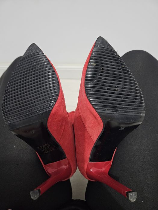 Botine rosii piele intoarsa, 36