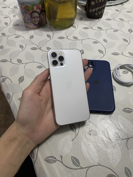 Продам Айфон 12Pro 128gb