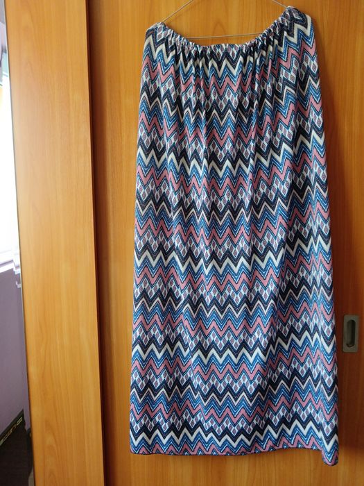 Vând Fustă Damă Lungă Mărimea XL -XXL