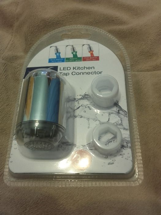 Cap cu leduri baterie chiuvetă