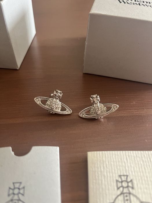 Vivienne Westwood Обеци