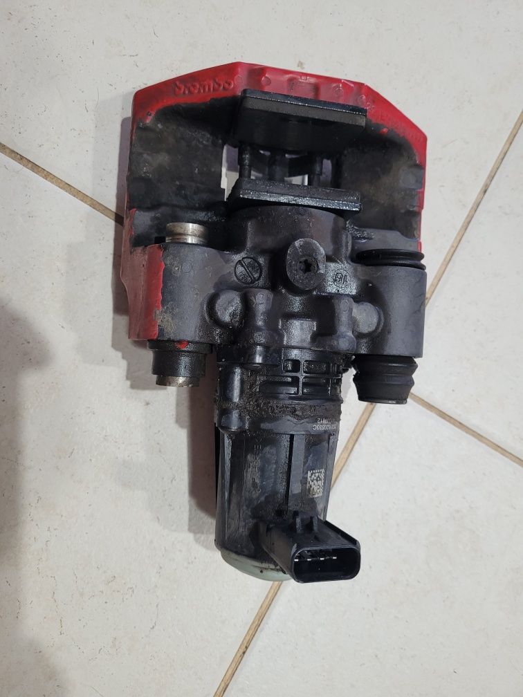 Etrier brembo tesla model S 2016 spate parcare dreapta