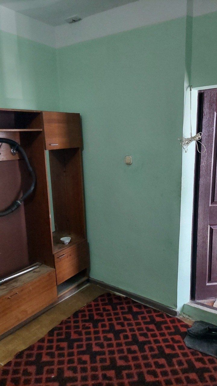 3 хоналик квартира ижарага берилали