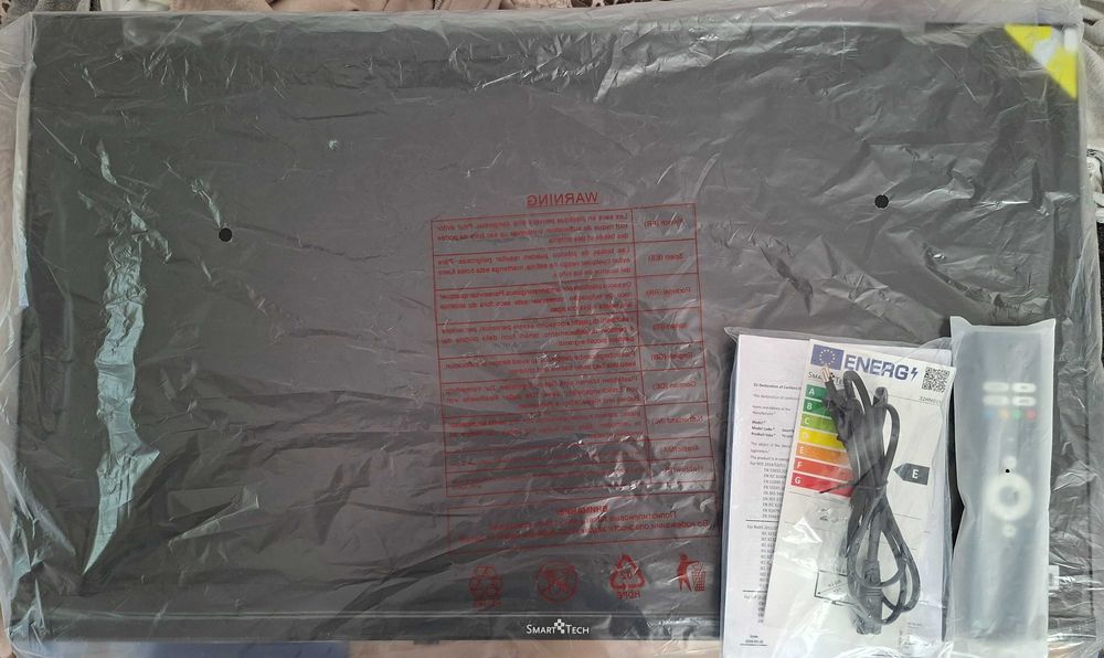 Vând Smart Tech nou