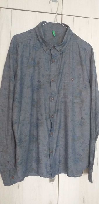 Оригиналмо яке размер ххл марка Cello цена 100лв.