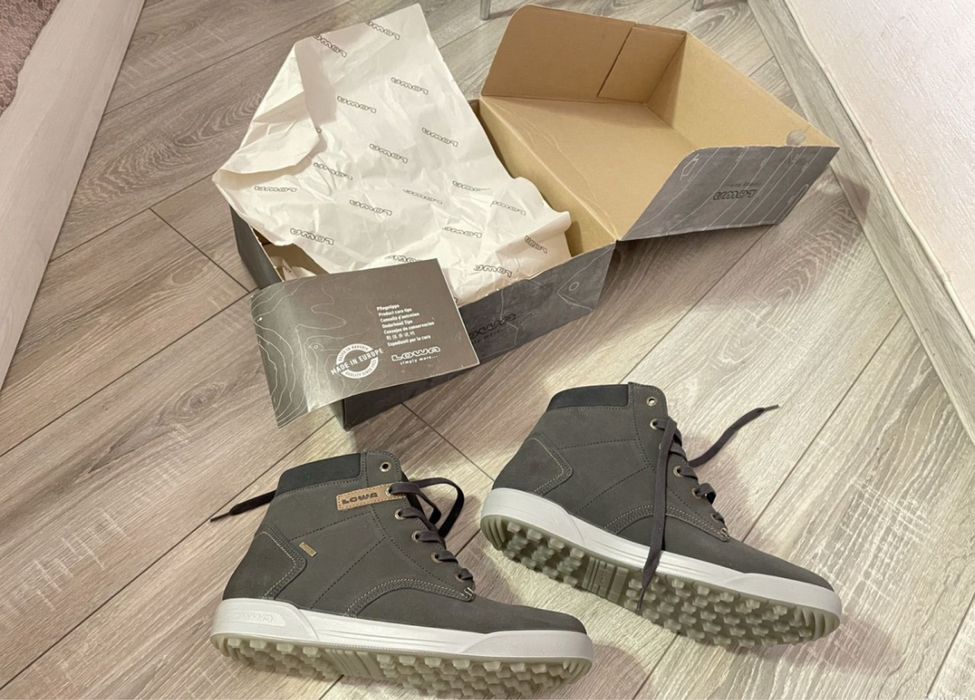 Ботинки оригинал теплые Lowa с Goretex р. 44-45