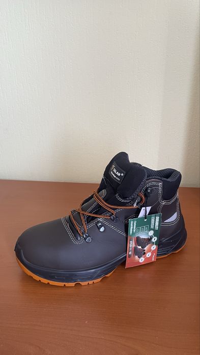 Спец обувь / Рабочие ботинки / Защитная обувь