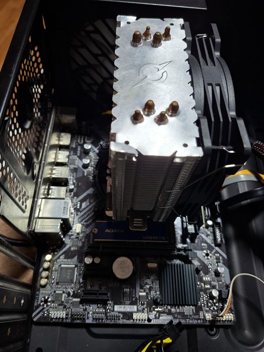 Vand kit pc cu i 5 9600kf placa de baza h310m a 2.0 si 16 gb ram