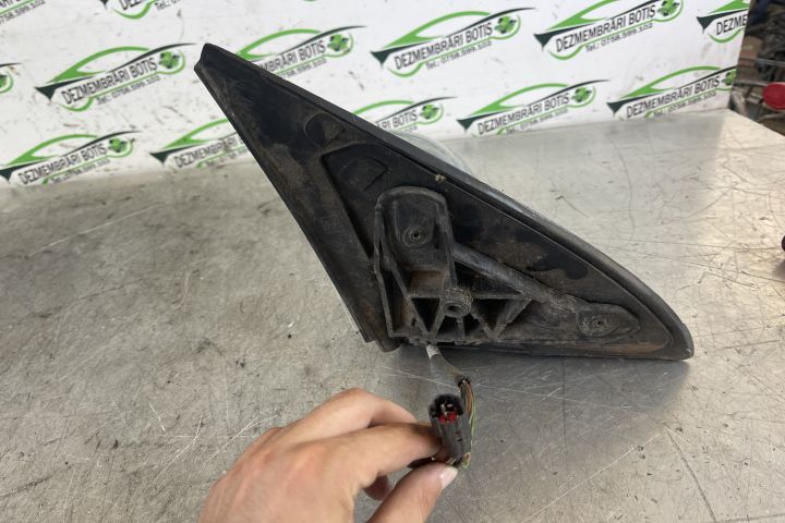 Oglinda stanga electrica E11015475 / E11 015475 Ford Focus prima gene