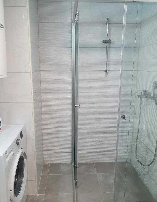 Дава се под наем Двустаен апартамент в Бургас, Братя Миладинови - 60 кв.м за 204 € - Снимка #2