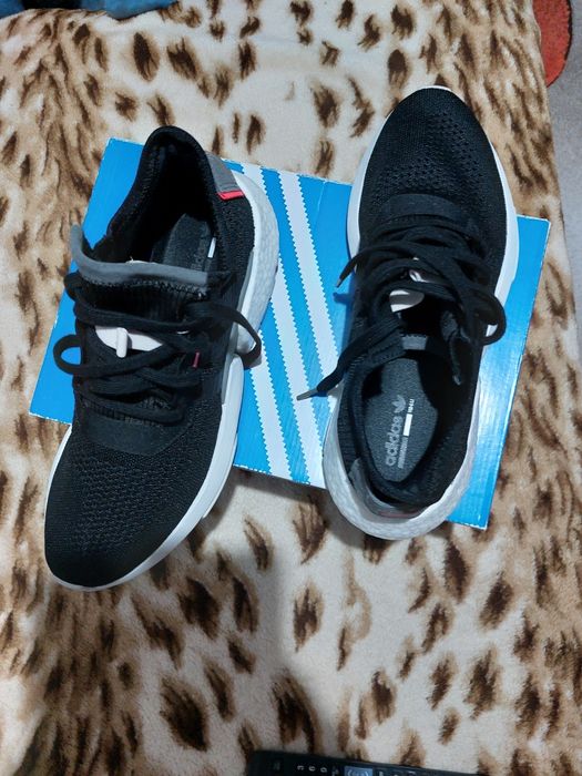 Adidas boost, mărimea 45