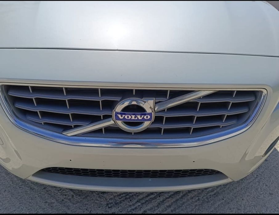 Capotă motor Volvo S60.