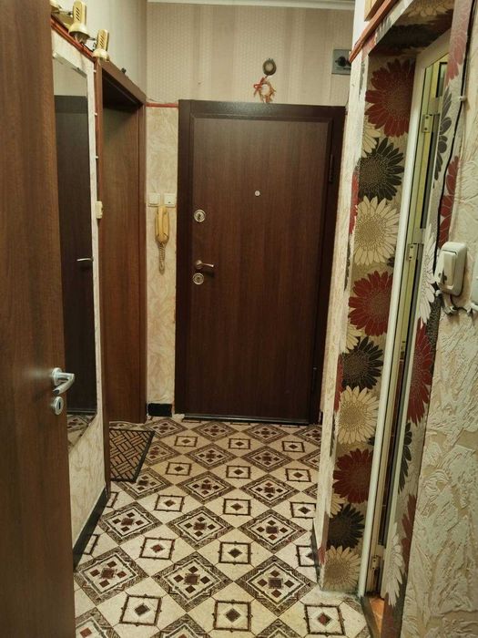 Просторен слънчев двустаен до Английската гимназия в Стрелбище