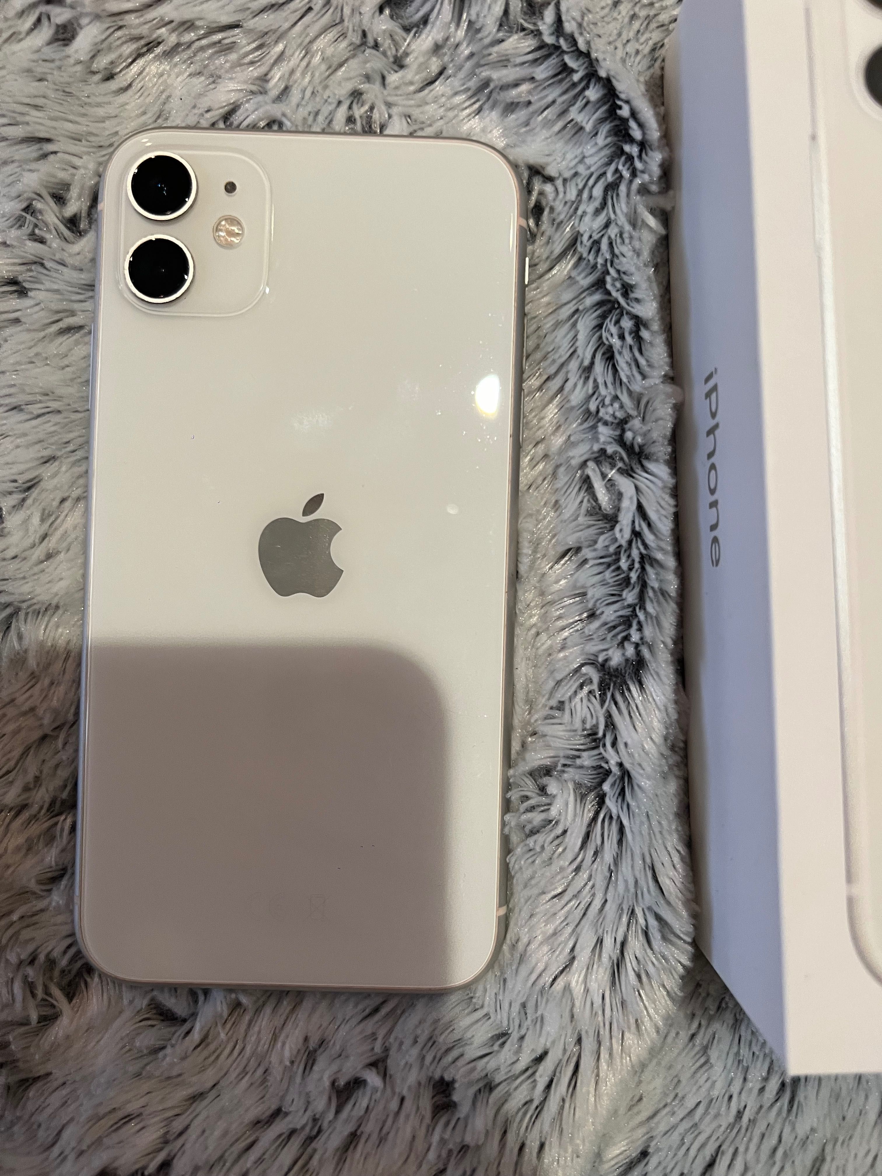 iPhone 11 запазен