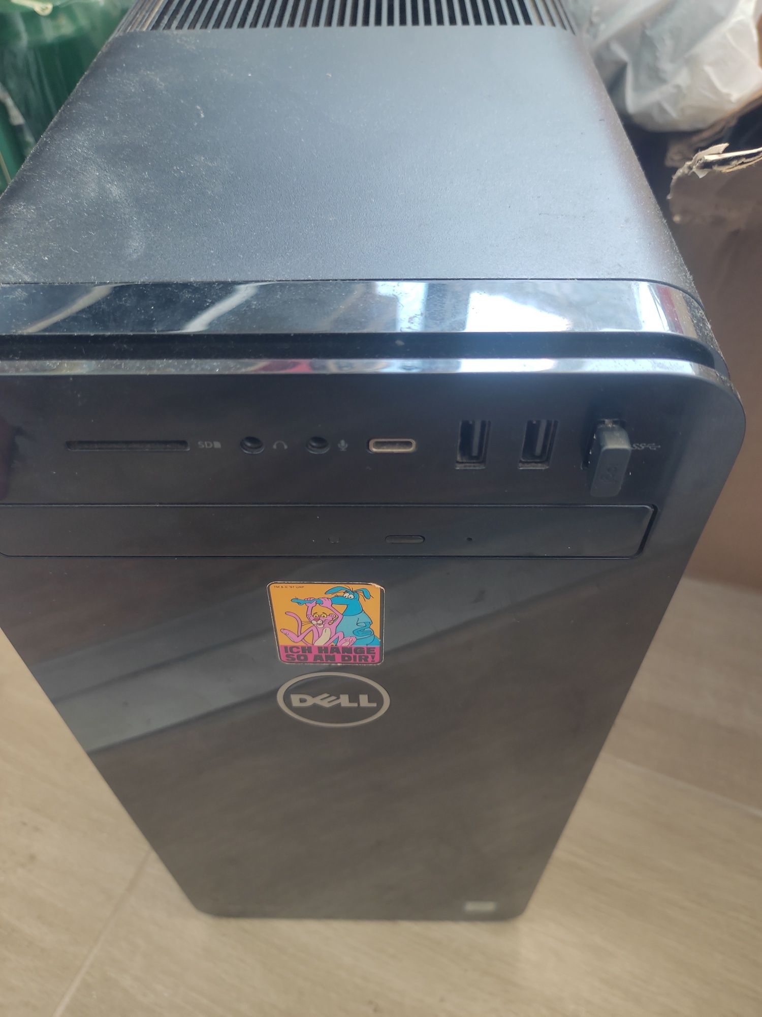 DELL XPS 8930 Desktop, i7, 16GB ram,GTX 1070  за игри