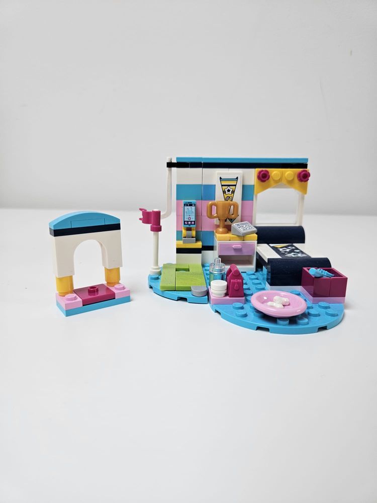 Lego Friends 41328 - Stephanie’s Bedroom (2018)