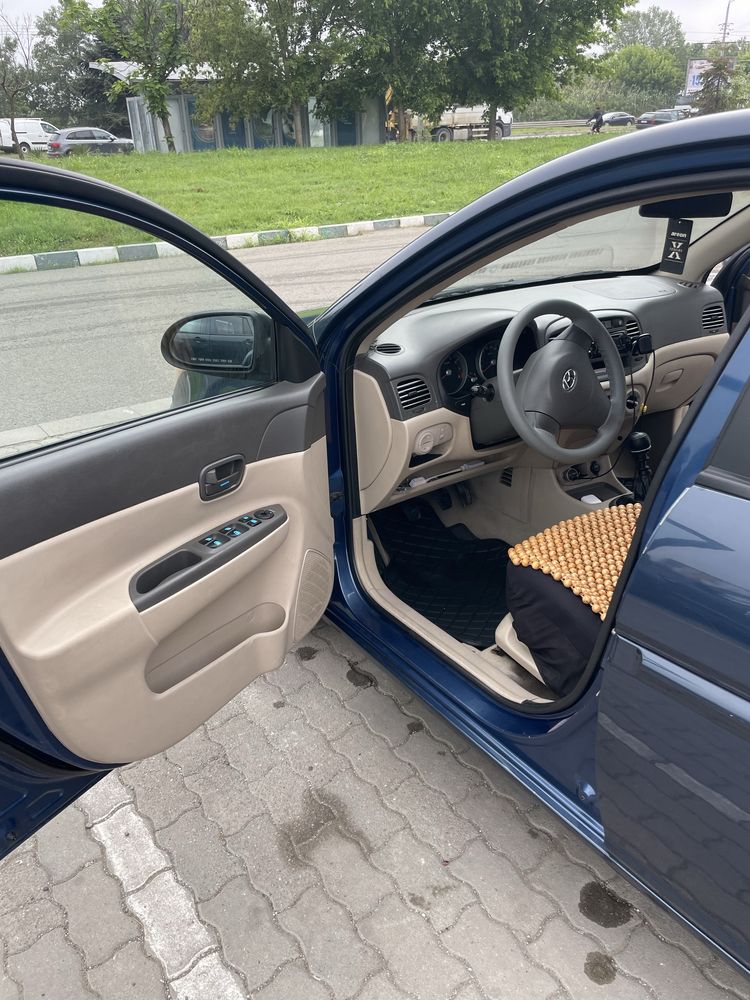 Hyundai accent 1.4 benzin
