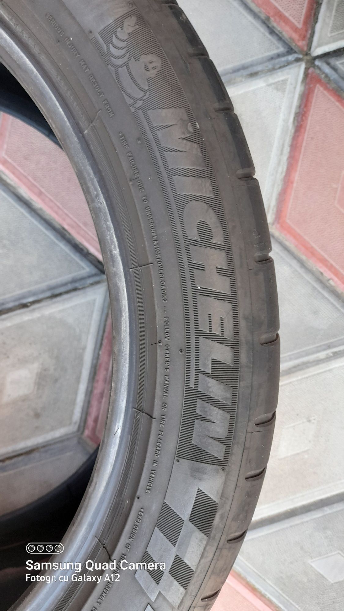 Vand 2 anvelope de vara 285 40 r19 MICHELIN foarte bune