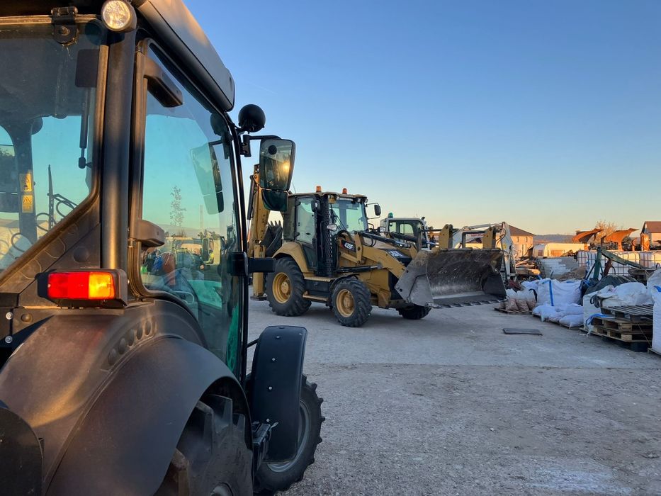 Executăm săpături,  demolări  , picon  etc