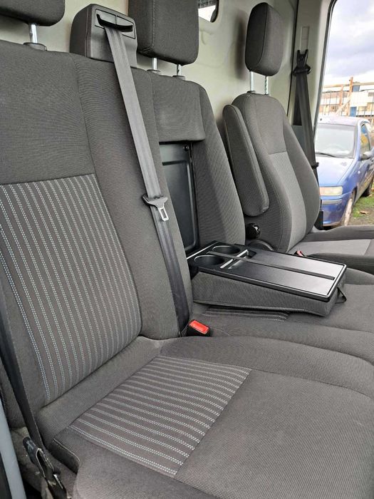 Продавам бус FORD TRANSIT 2.2