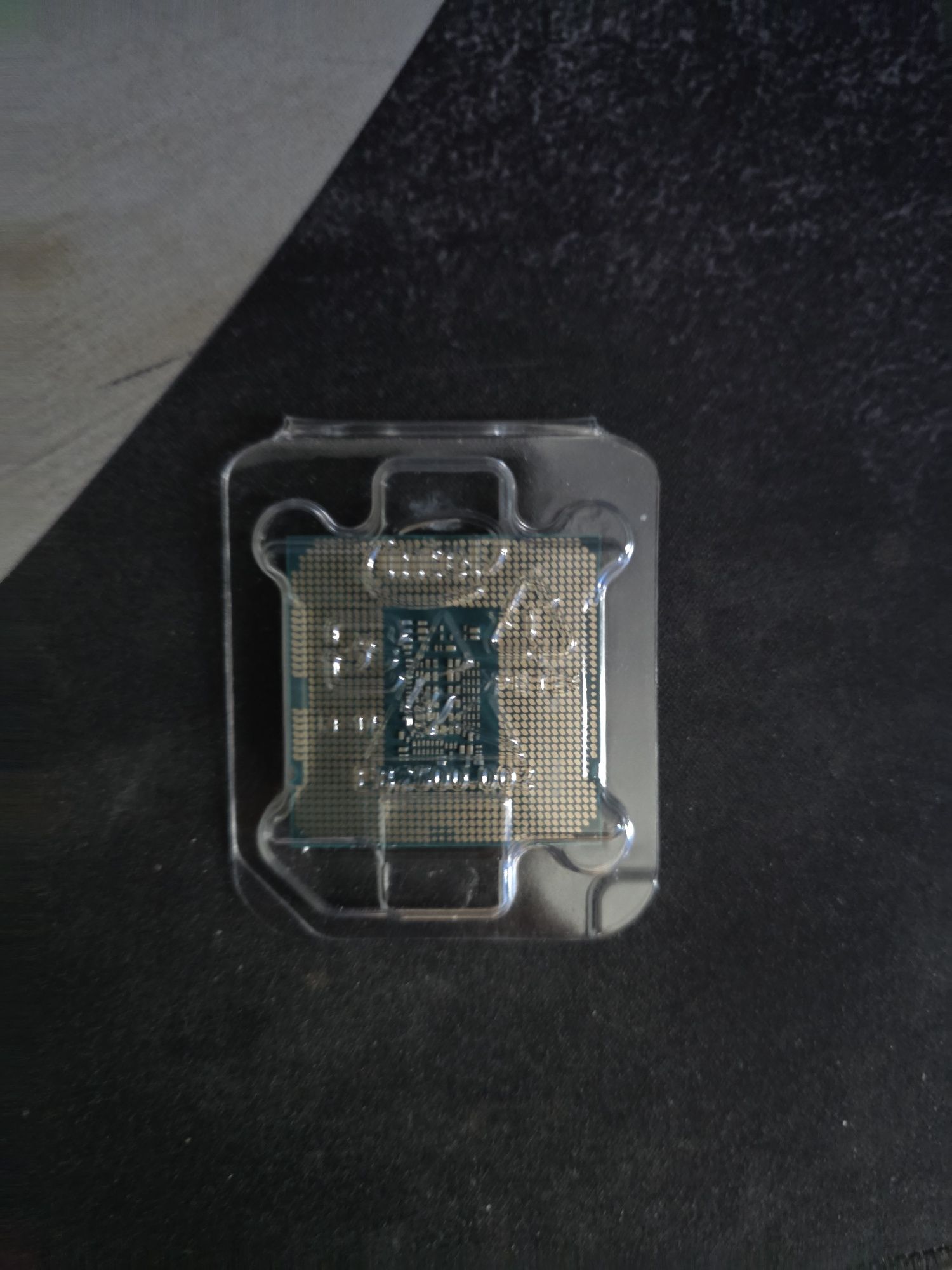 Здравейте продавам процесор i5 10400f tray