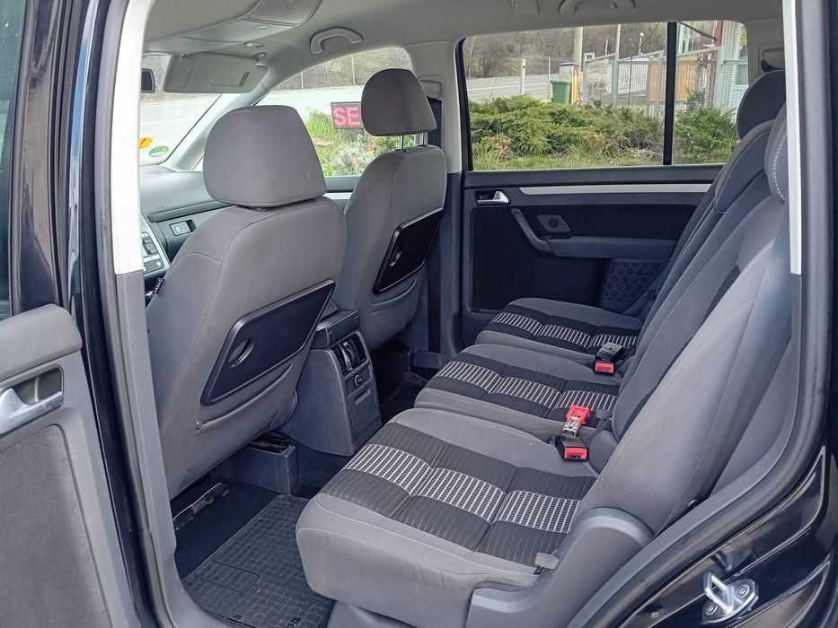 Vand touran 1.9  7 locuri model united