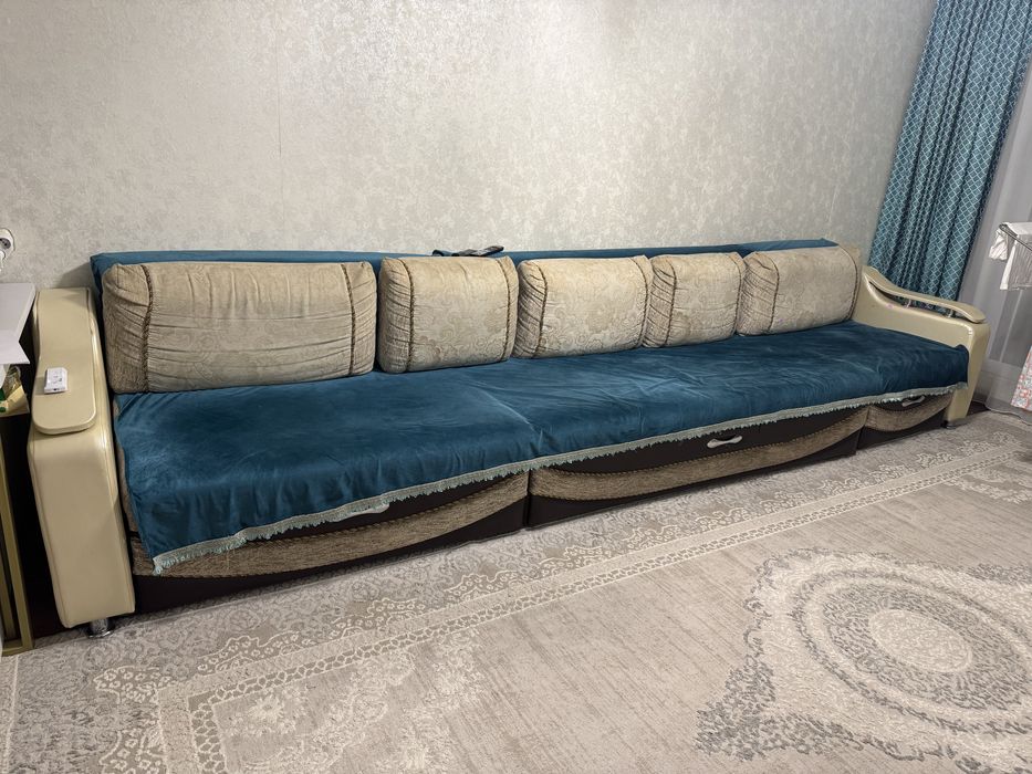 Срочно продам диван