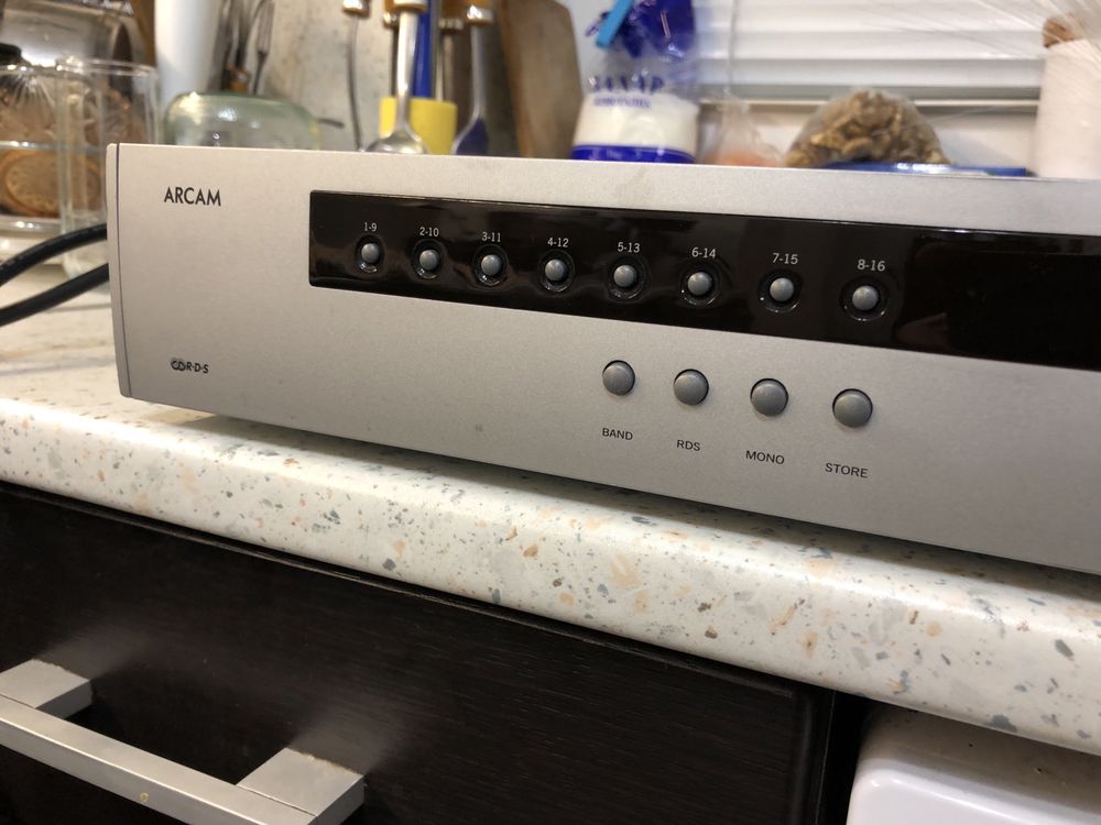 Arcam T-61 качествен тунер