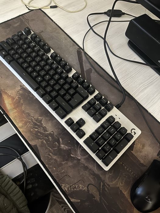 В продаже компьютер core i 5 9400F