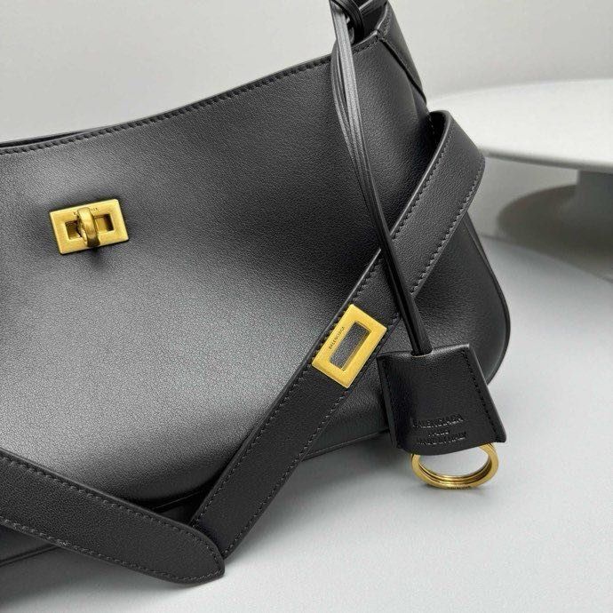 Geanta Balenciaga Belair, Noir Minimaliste, 35 cm