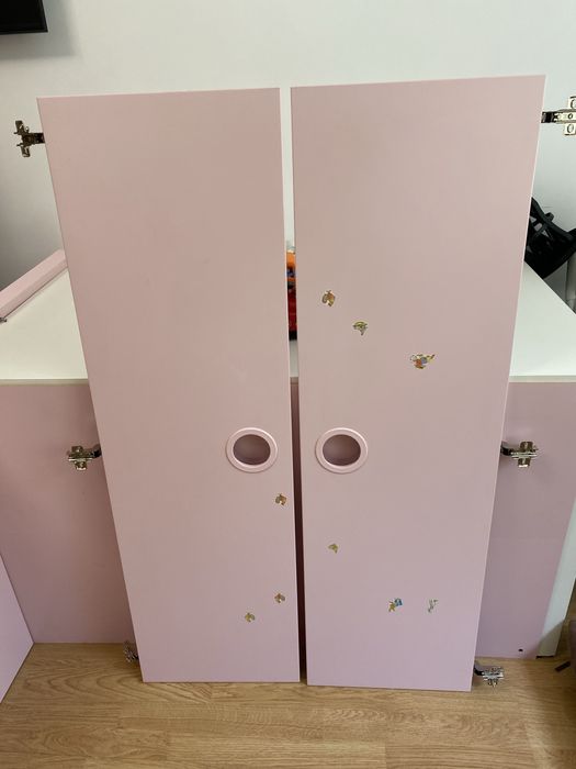 Dulap comoda Ikea copii Busunge roz pal mobilier