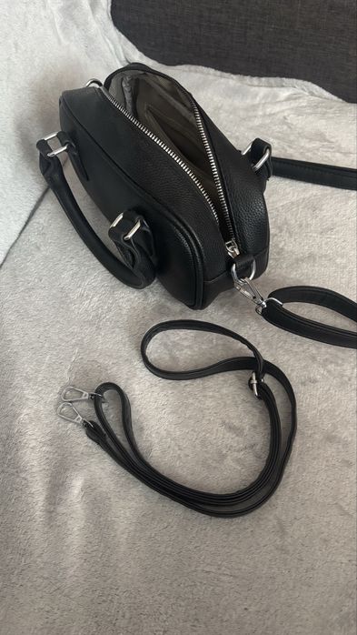 Черна кожена чанта