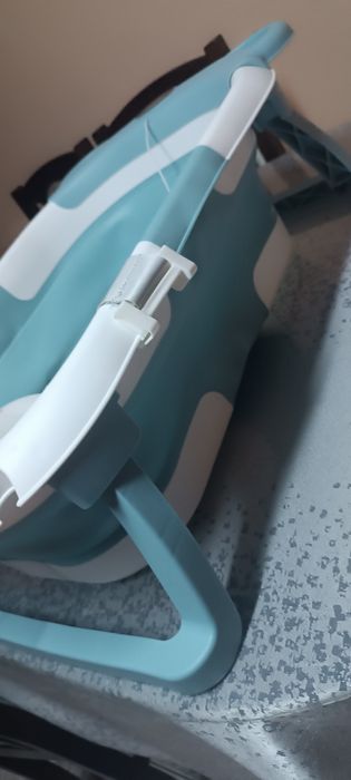 Cădiță pliabilă cu suport