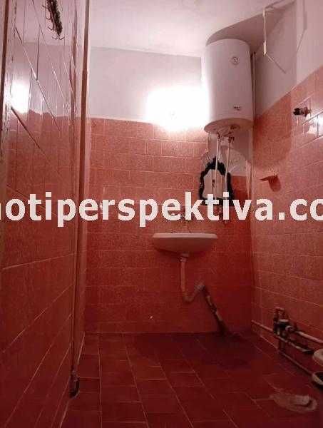 Продава се Тристаен апартамент в Пловдив, Изгрев - 58 кв.м за 880 €/кв.м - Снимка #11