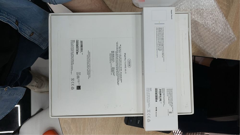 iPad 11 Pro M2 128 GB Apple pen Gen 2, 3 ta chexol, klaviatura, mishka