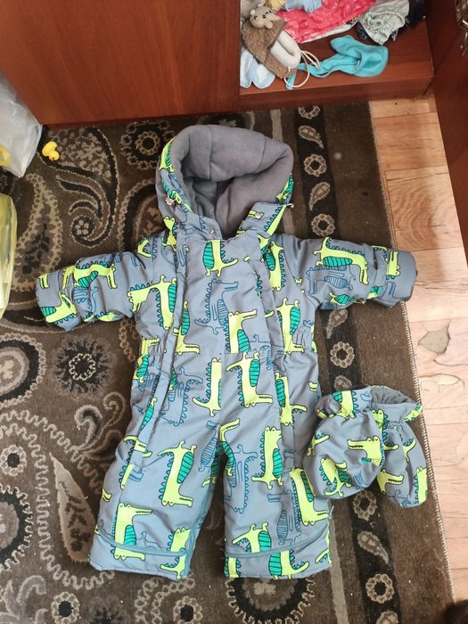 Продам детский зимний костюм