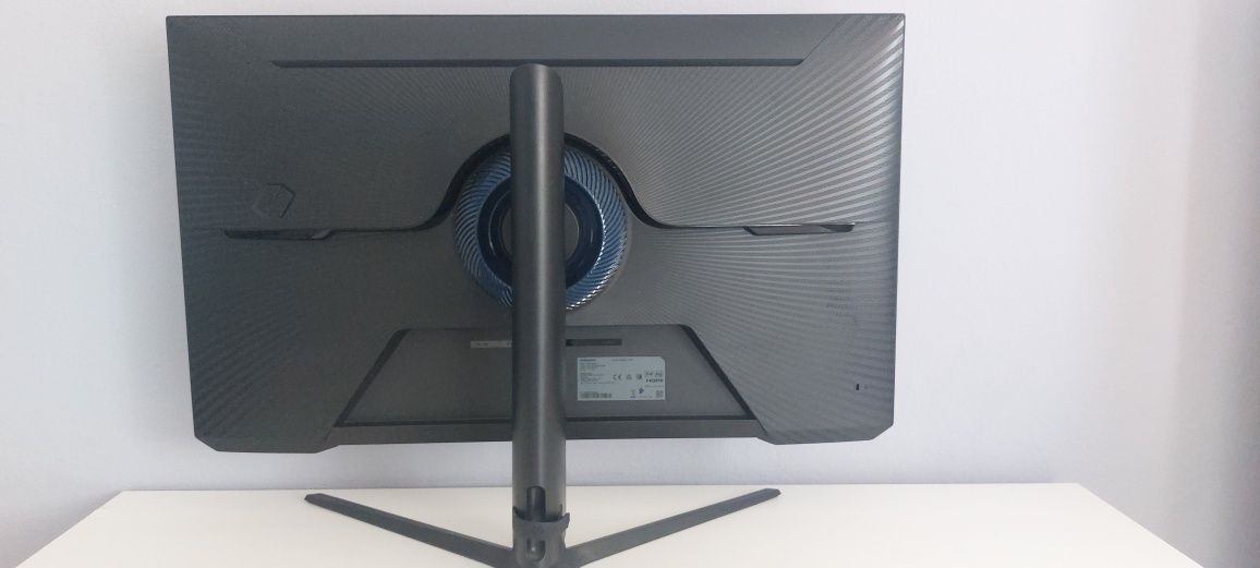 Monitor samsung odyssey g3 165 HZ 32 inch