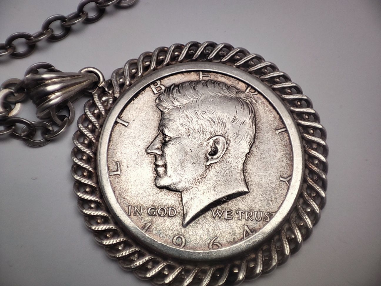 Сребърен синджир half dollar 1964 медальон